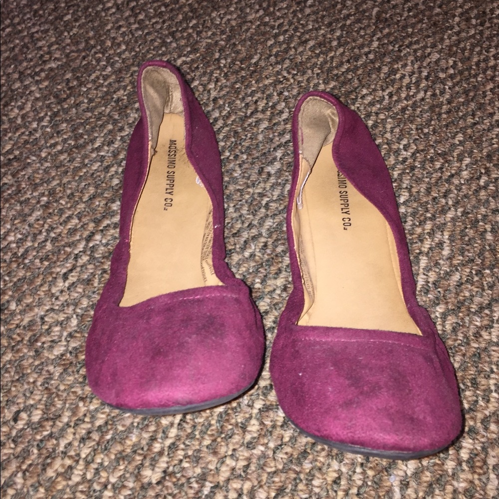 Plum flats